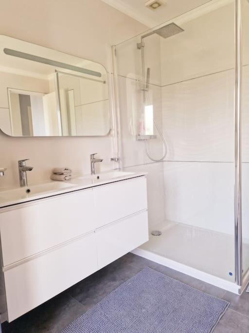 Grande Maison En Bords De Marne - 25 Min De Paris Hébergement de vacances Créteil